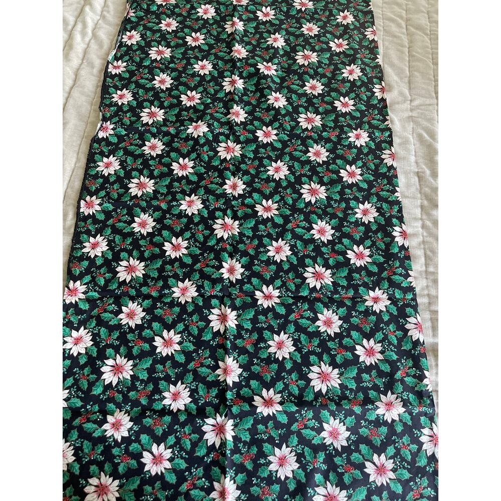 pink and white Christmas Poinsettias fabric  Quilt FAbric